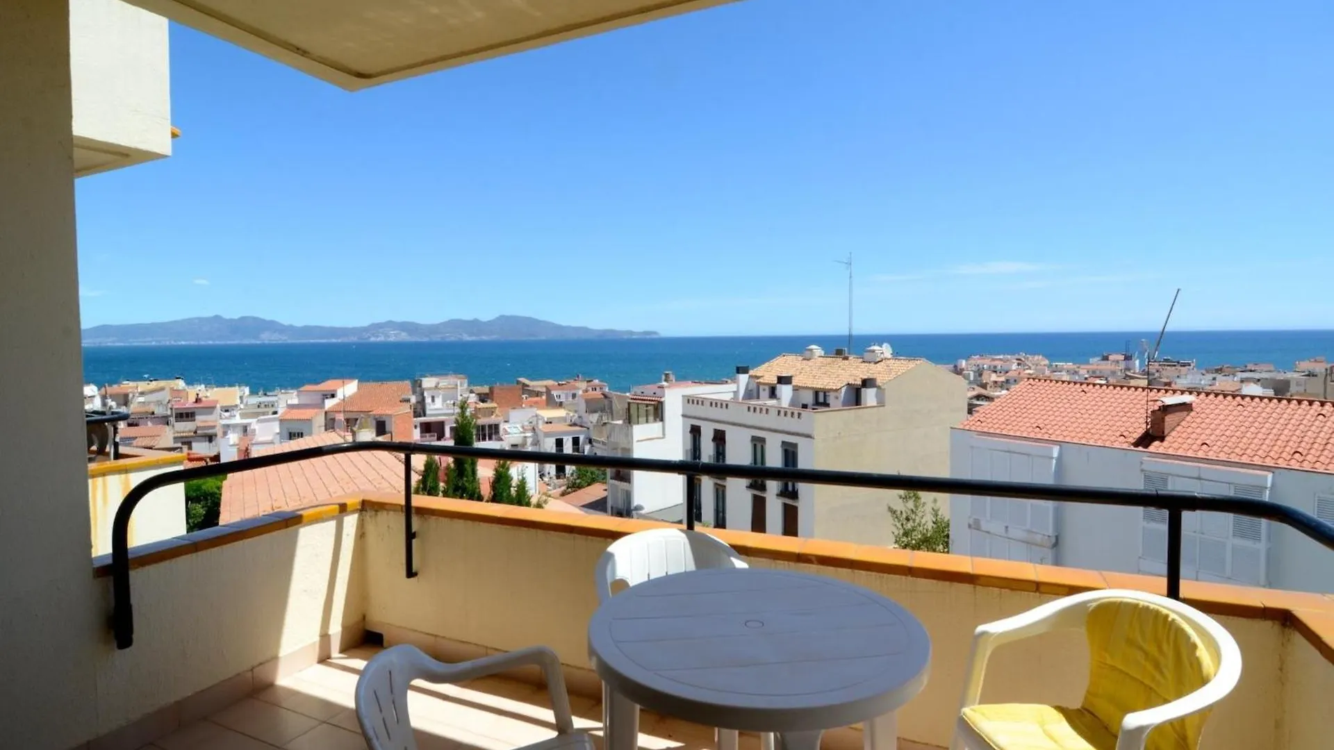 Puig Padro 4 1-1 Apartment L'Escala