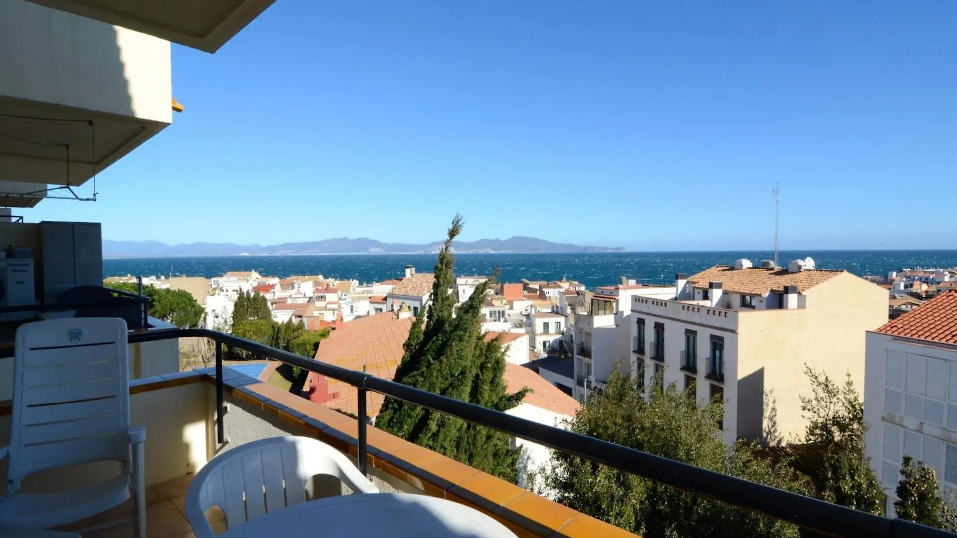 Puig Padro 4 1-1 Apartment L'Escala